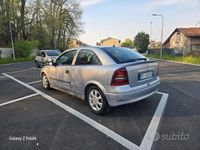Usata Opel Astra 101 CV (74 kW) 2001 Grigio Berlina
