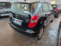 Usata Mercedes A180 Premium 109 CV (80 kW) 2011 Nero Berlina