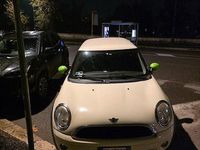 Begagnad Mini ONE 75 HK (55 kW) 2010 Vit Halvkombi
