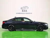 Usata BMW 730 M Sport 265 CV (194 kW) 2020 416 carbonschwarz Berlina