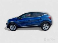 Usata Renault Captur Intens 101 CV (74 kW) 2022 Blu scuro SUV