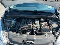 Usata Peugeot 208 Active 82 CV (60 kW) 2016 Bianco Utilitaria