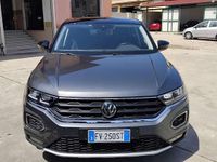 Usata VW T-Roc Style 116 CV (85 kW) 2019 Grigio SUV