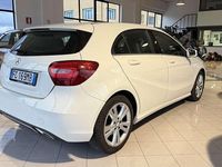 Usata Mercedes A180 122 CV (89 kW) 2016 Bianco Berlina