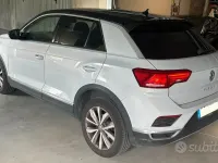 Usata VW T-Roc 150 CV (110 kW) 2018 Bianco SUV