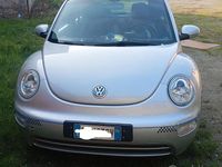 Usata VW New Beetle 101 CV (74 kW) 2003 Grigio Utilitaria