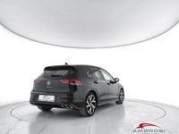 Begagnad VW Golf VIII R-line 150 HK (110 kW) 2023 Svart Sedan