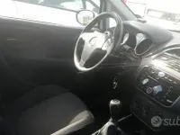 Usata Fiat Punto Street 75 CV (55 kW) 2013 Bianco Utilitaria
