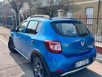 Usata Dacia Sandero Stepway 90 CV (66 kW) 2015 Blu Utilitaria