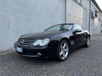 Usata Mercedes SL350 245 CV (180 kW) 2004 Nero Cabrio