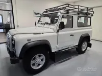 Usado Land Rover Defender 122 CV (89 kW) 2004 Blanco SUV