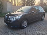 Usata Peugeot 206 60 CV (44 kW) 2011 Nero Berlina