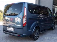 Usata Ford Tourneo Titanium 130 CV (95 kW) 2022 Blu Monovolume
