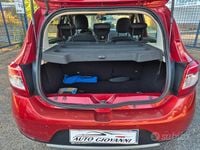 Usata Dacia Sandero Stepway 90 CV (66 kW) 2015 Marrone Berlina