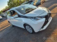 Usata Toyota Aygo X-wave 69 CV (50 kW) 2016 Bianco Utilitaria
