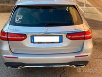 Usata Mercedes E220 Premium Plus 194 CV (142 kW) 2017 Argento Station wagon