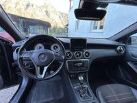 Käytetty Mercedes A200 Premium 136 HP (100 kW) 2014 Musta Sedan