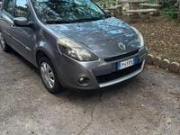 Usata Renault Clio III 75 CV (55 kW) 2012 Grigio Utilitaria