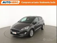 Usado Ford Fiesta Titanium 101 HP (74 kW) 2019 Cinzento Citadino