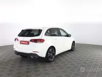 Usata Mercedes B200 150 CV (110 kW) 2020 Bianco Utilitaria