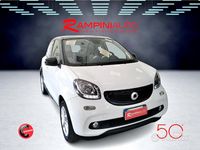 Begagnad Smart ForFour 70 HK (51 kW) 2016 Vit Halvkombi