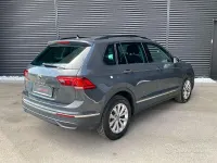 Usata VW Tiguan Life 150 CV (110 kW) 2024 Grigio metallizzato SUV