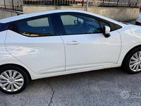 Usata Nissan Micra Acenta 90 CV (66 kW) 2019 Bianco Utilitaria
