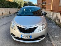 usata Lancia Ypsilon gold