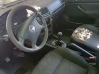 Usata VW Golf IV 101 CV (74 kW) 2001 Grigio Berlina