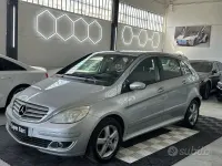 Usata Mercedes B150 95 CV (69 kW) 2007 Grigio Monovolume