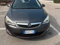 Usata Opel Astra Cosmo 101 CV (74 kW) 2011 Grigio Station wagon