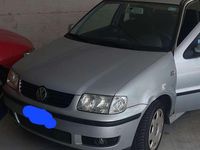 Usata VW Polo Comfortline 60 CV (44 kW) 2001 Argento Berlina