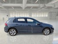 Usata VW Golf VIII Life 150 CV (110 kW) 2023 Grigio Berlina