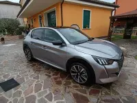 Usata Peugeot 208 100 CV (73 kW) 2022 Grigio Utilitaria