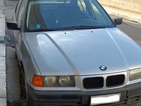 Usata BMW 318 115 CV (84 kW) 1995 Berlina