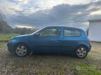 Usata Renault Clio II 2002 Blu Berlina