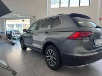 Usata VW Tiguan Allspace Advance 150 CV (110 kW) 2018 Grigio SUV
