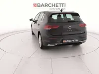 Usata VW Golf VIII Style 131 CV (96 kW) 2022 Grigio Utilitaria