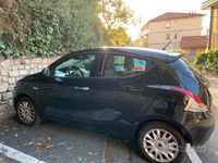 Usata Lancia Ypsilon 69 CV (50 kW) 2016 Nero Utilitaria