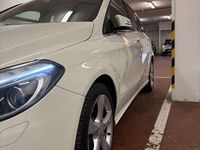 Usata Mercedes B180 Premium 116 CV (85 kW) 2013 Bianco Utilitaria