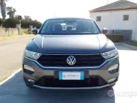 Usata VW T-Roc Business 150 CV (110 kW) 2021 Grigio SUV