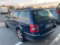 Usata VW Passat 130 CV (95 kW) 2001 Blu Station wagon
