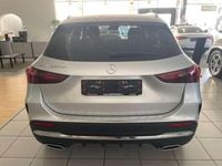 Usata Mercedes GLA250 218 CV (160 kW) 2024 Argento iridio SUV