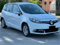 Usata Renault Scenic E-Tech XMOD 110 CV (80 kW) 2014 Bianco Monovolume