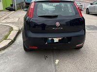 Usata Fiat Punto Young 75 CV (55 kW) 2015 Utilitaria