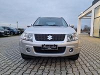 Usata Suzuki Grand Vitara 129 CV (94 kW) 2012 Argento SUV