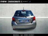 Usata Toyota Yaris Active 69 CV (50 kW) 2016 Grigio Berlina