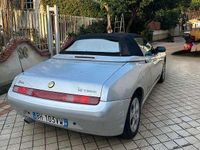 Usata Alfa Romeo Spider 144 CV (105 kW) 2000 Argento Cabrio