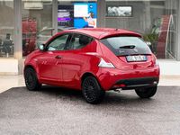 Usata Lancia Ypsilon 69 CV (50 kW) 2020 Rosso Utilitaria