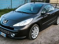 Usata Peugeot 207 CC 110 CV (80 kW) 2009 Nero Cabrio